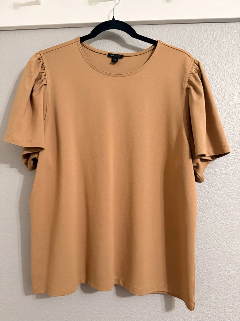Ann Taylor Tan Puff Sleeve Short Sleeve Tee - Picture 1 of 5